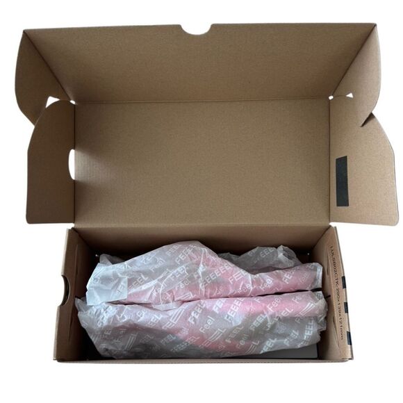 Lululemon Womens Restfeel Flip-Flop Red Glow / Red Glow / White 8 - Picture 2 of 16